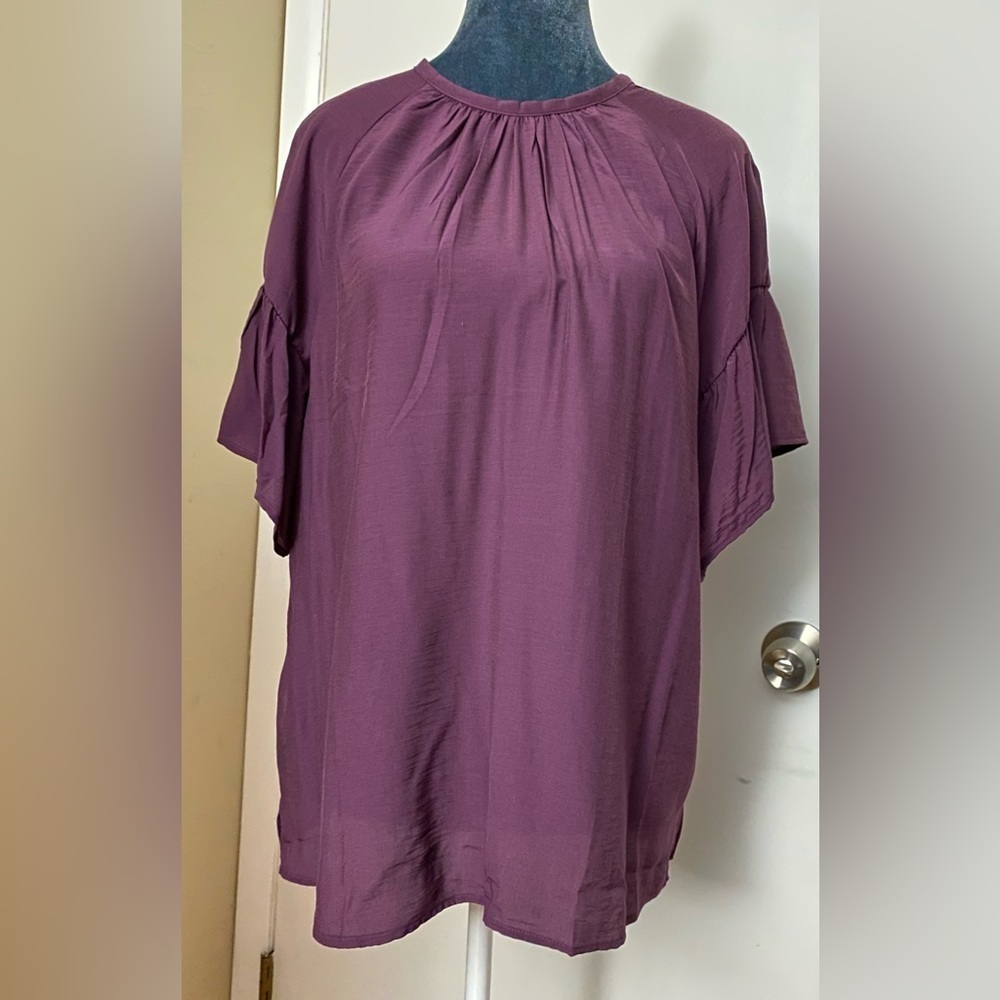 NWT Loft Purple Flowy Blouse Flutter Short Sleeve Top Size Small